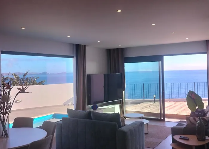 Atlantic Lodjadis Villa Gaula